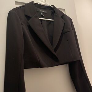 Cropped black blazer